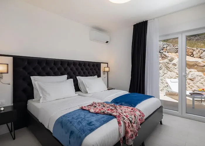 Adria View With Heated Pool Ii Vila Trogir