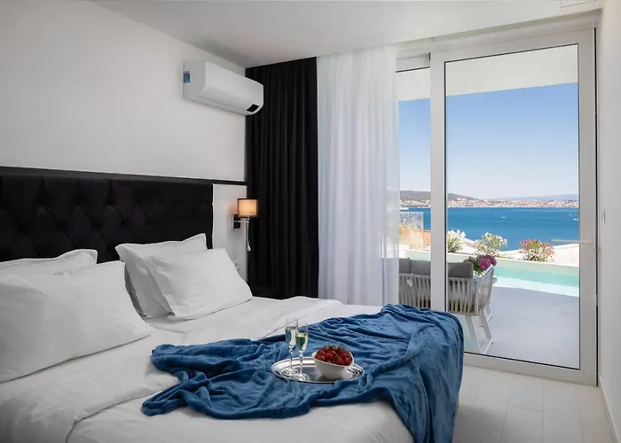 Vila Adria View With Heated Pool Ii Trogir