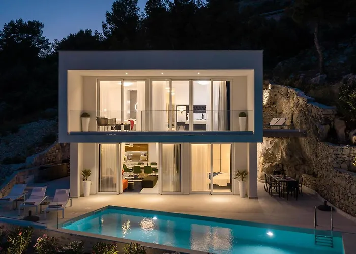 Adria View With Heated Pool Ii Vila