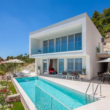 فيلة Adria View With Heated Pool Ii *