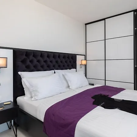 Adria View With Heated Pool Ii فيلة تروغير