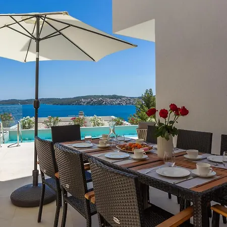 Adria View With Heated Pool Ii فيلة