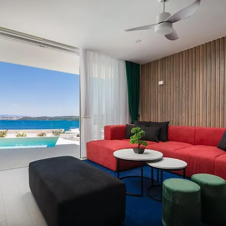 Adria View With Heated Pool Ii Trogir