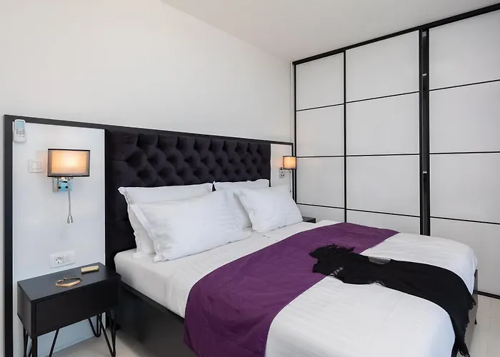 Adria View With Heated Pool Ii Vila Trogir